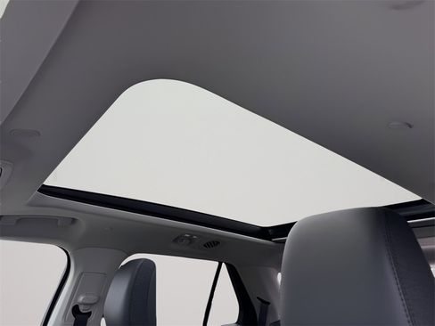 New 2026 Ford Explorer Active w/ Active Comfort Package image 18