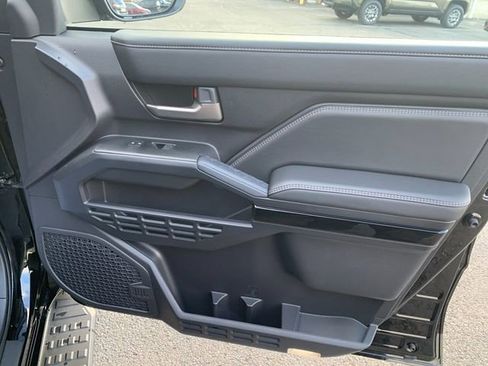 New 2026 Toyota 4Runner Limited AWD/4WD image 19