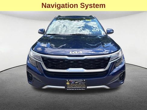 Used 2023 Kia Seltos EX AWD/4WD image 4