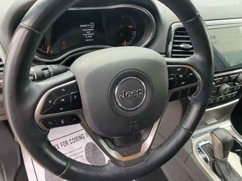 Certified 2021 Jeep Grand Cherokee Laredo X AWD/4WD image 14