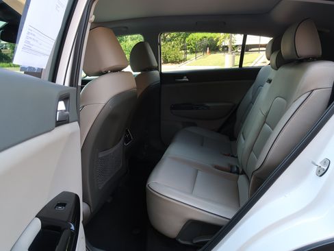 Used 2019 Kia Sportage EX w/ EX Premium Package FWD image 31
