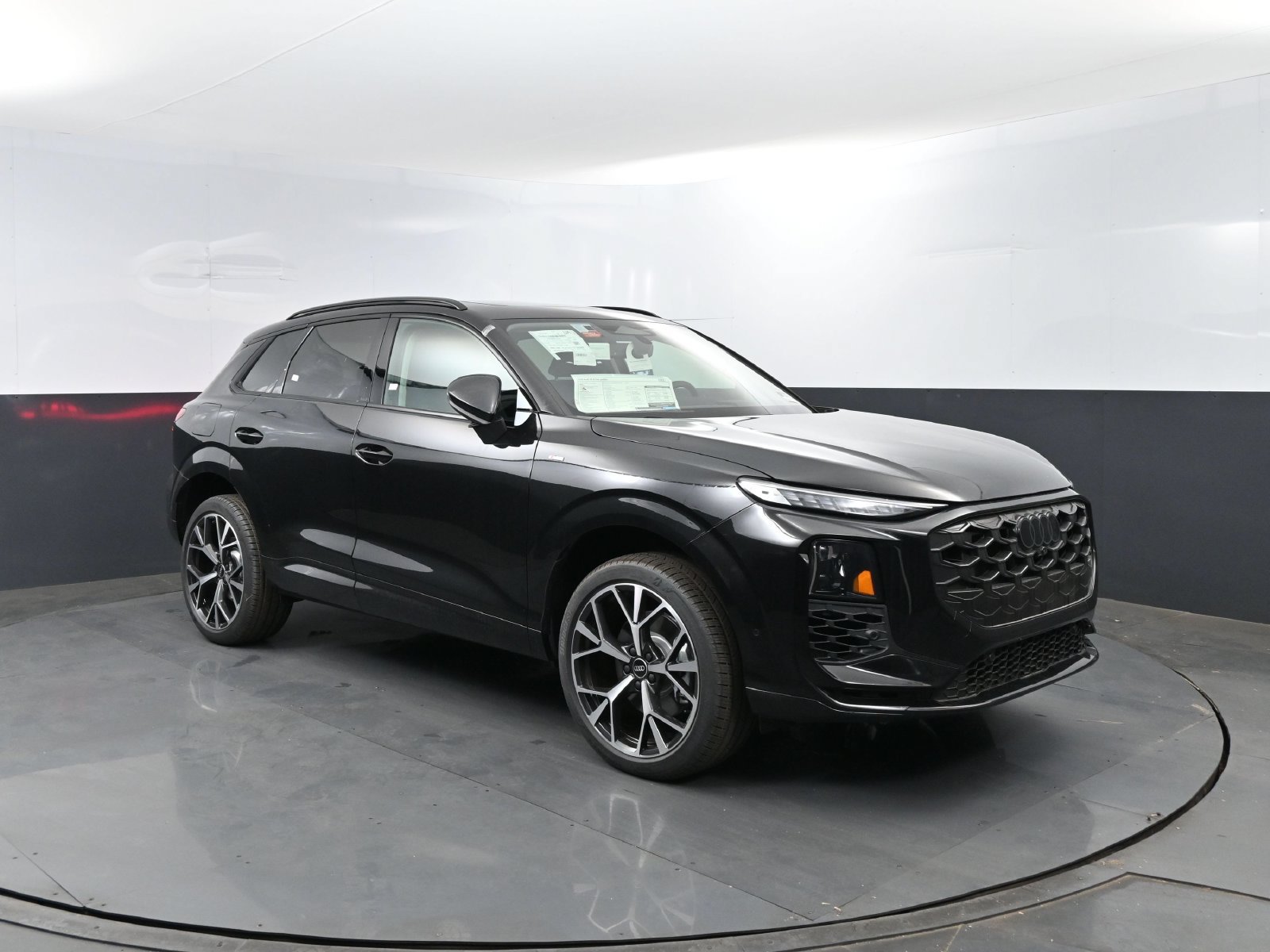 New 2026 Audi Q3 quattro 2.0T AWD/4WD image 3