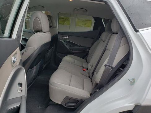 Used 2017 Hyundai Santa Fe Sport image 12