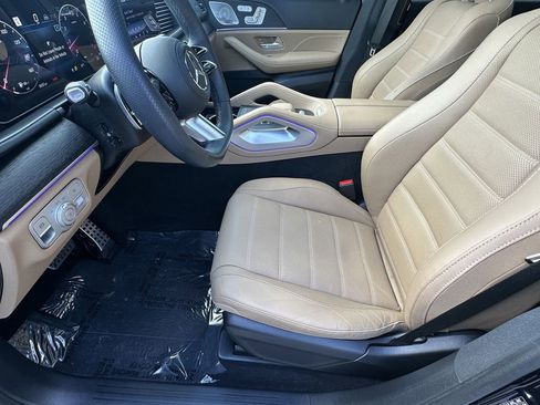 Certified 2024 Mercedes-Benz GLS 450 4MATIC image 10