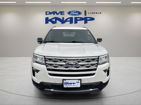 Used 2018 Ford Explorer XLT w/ Equipment Group 202A image 3