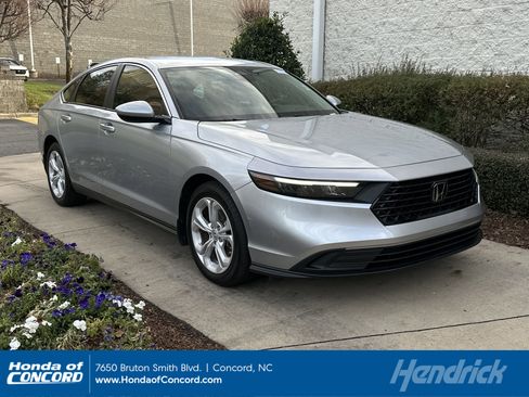 Certified 2025 Honda Accord LX image 1