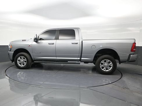 Used 2023 RAM 2500 Laramie AWD/4WD image 2