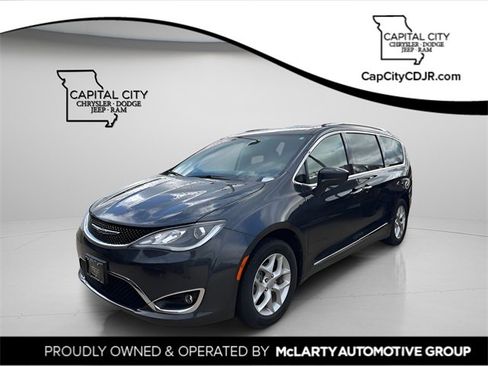 Used 2019 Chrysler Pacifica Touring-L Plus w/ Advanced Safetytec Group image 1