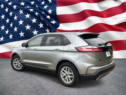 Used 2023 Ford Edge SEL image 10