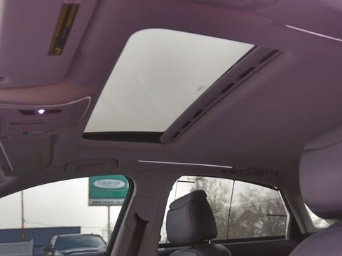 Used 2013 Audi A8 L 3.0T image 10