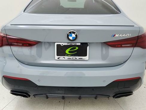 Used 2026 BMW M440i Coupe RWD image 11