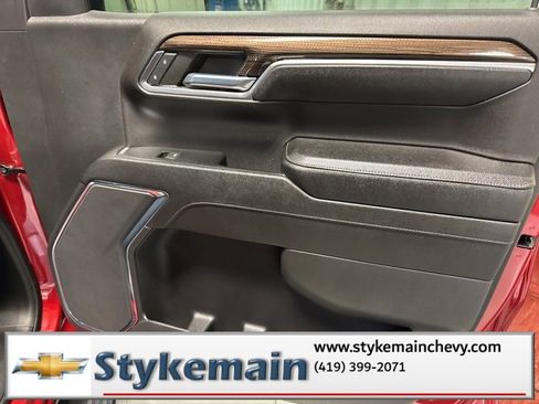 Used 2023 Chevrolet Silverado 1500 LT image 26