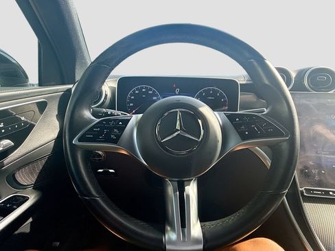 Used 2024 Mercedes-Benz GLC 300 4MATIC image 12