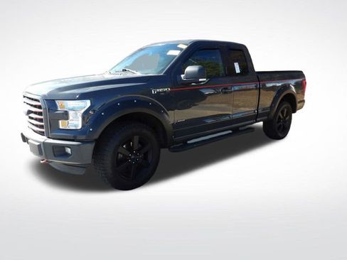 Used 2016 Ford F150 XLT w/ Equipment Group 302A Luxury image 9