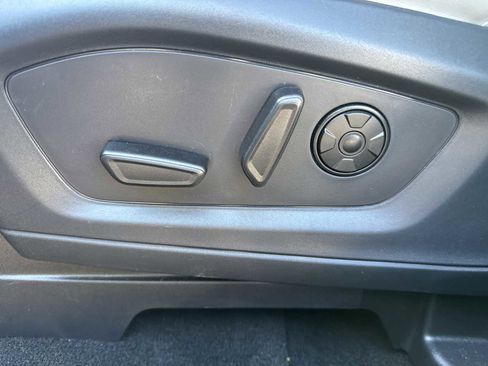 Used 2025 Ford Explorer Platinum w/ LUX Leather Package image 20