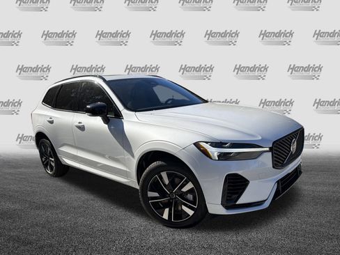 New 2026 Volvo XC60 T8 Core AWD/4WD image 2