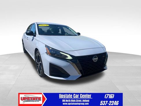 Used 2024 Nissan Altima 2.5 SR FWD image 1