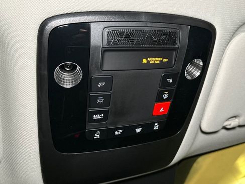 New 2026 Kia Carnival EX FWD image 26