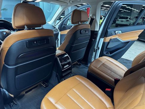Used 2020 BMW X7 xDrive40i w/ Premium Package image 44