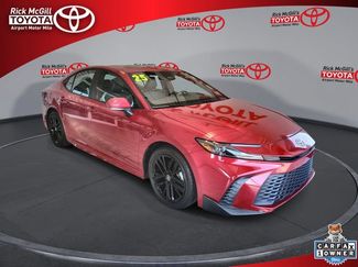 Used 2025 Toyota Camry SE w/ Multimedia Upgrade Package FWD video 1