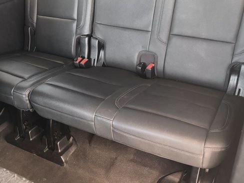 Used 2022 Chevrolet Suburban Z71 w/ Z71 Off-Road Package image 43