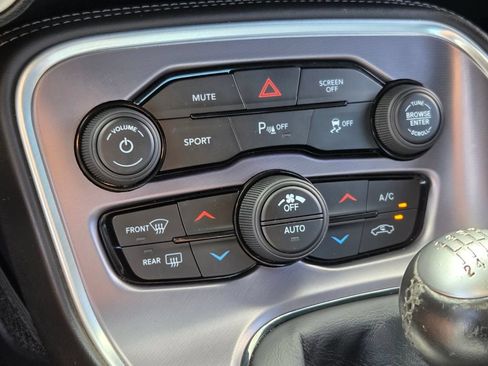 Used 2019 Dodge Challenger R/T w/ Blacktop Package RWD image 23