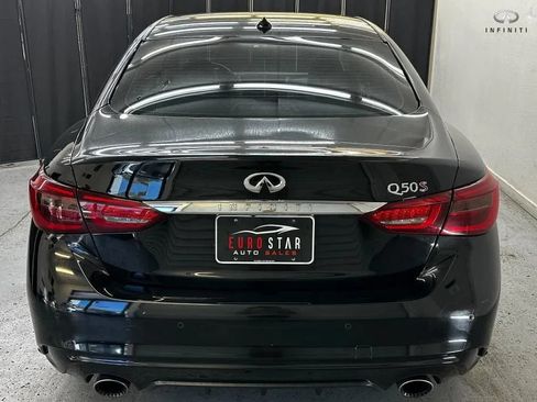 Used 2018 INFINITI Q50 Red Sport 400 w/ Sensory Package (Sport) RWD image 5