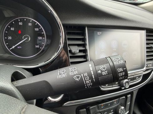Used 2019 Buick Encore Preferred AWD/4WD image 23
