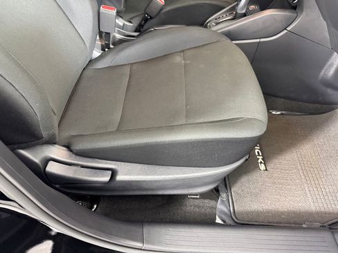 Used 2024 Nissan Kicks S image 27