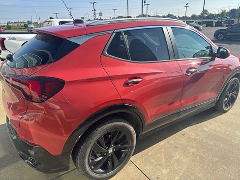 Used 2024 Buick Encore GX Sport Touring FWD image 6