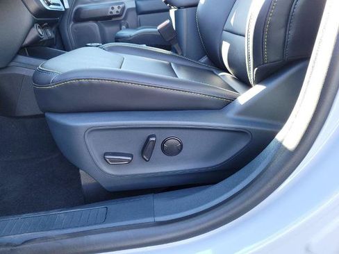 New 2026 Ford Maverick Lobo AWD/4WD image 36