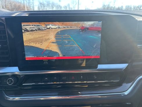 Used 2024 Chevrolet Silverado 1500 LT Trail Boss image 18