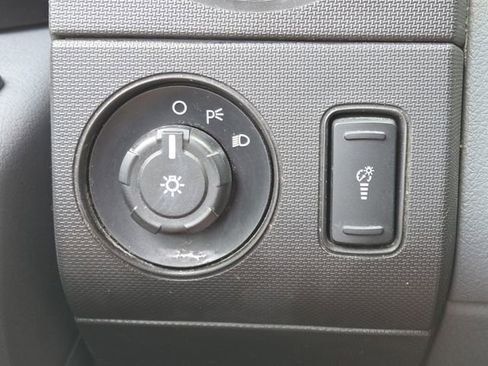 Used 2016 Ford F250 XLT AWD/4WD image 9