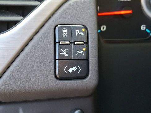 Used 2020 GMC Yukon Denali w/ Denali Ultimate Package AWD/4WD image 23