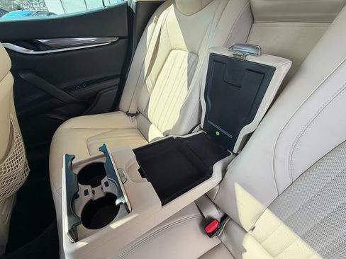 Used 2018 Maserati Ghibli S image 26
