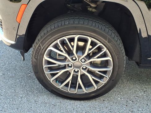 Used 2021 Jeep Grand Cherokee L Summit AWD/4WD image 31