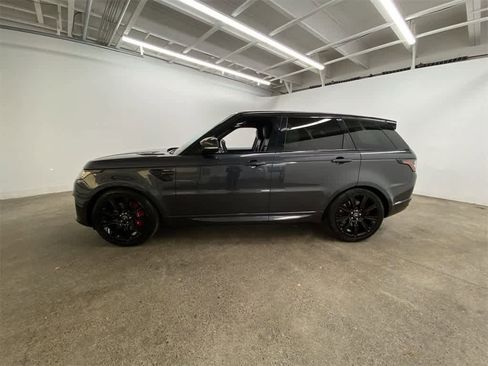 Used 2022 Land Rover Range Rover Sport HST image 3
