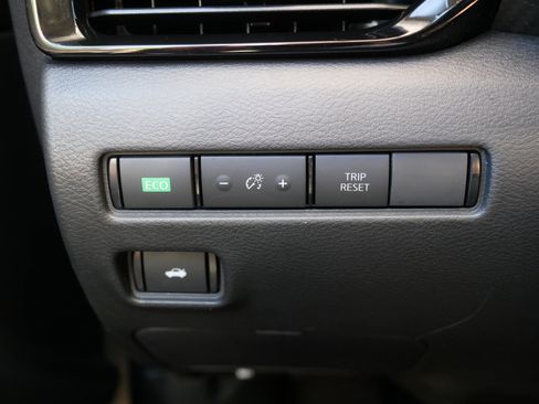 Certified 2023 Nissan Sentra SV w/ Trunk Package FWD image 26
