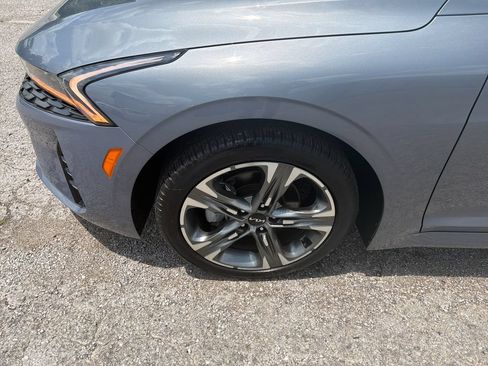 Used 2024 Kia K5 EX w/ EX Premium Package FWD image 4