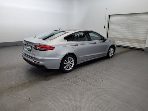Used 2020 Ford Fusion SE FWD image 10