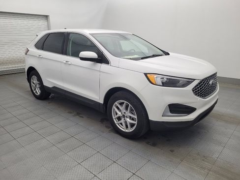 Used 2023 Ford Edge SEL image 11