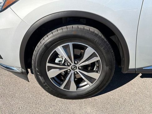 Certified 2023 Nissan Murano SV image 27