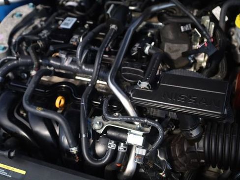 Used 2025 Nissan Sentra SV image 8