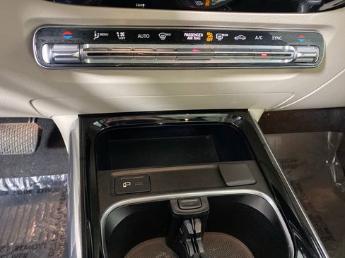 Used 2021 Mercedes-Benz GLA 250 4MATIC image 21