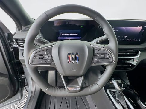 New 2025 Buick Envista Avenir image 10