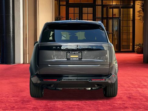 New 2026 Land Rover Range Rover SE image 11