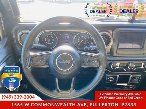 Used 2018 Jeep Wrangler Unlimited Sport image 30
