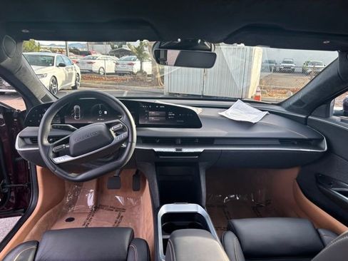 Used 2023 Lucid Air Touring image 23