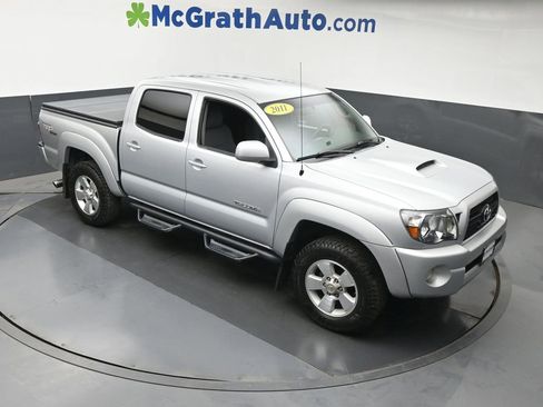 Used 2011 Toyota Tacoma 4x4 Double Cab w/ TRD Sport Pkg image 3