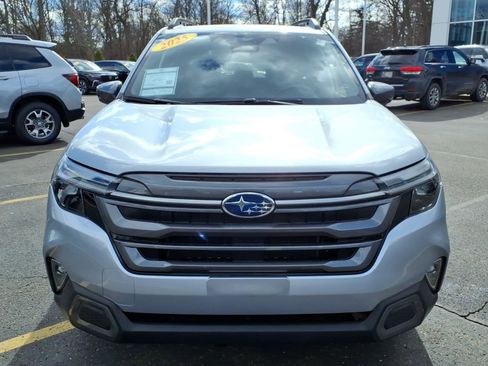 Used 2025 Subaru Forester Limited w/ Popular Package #2 image 2